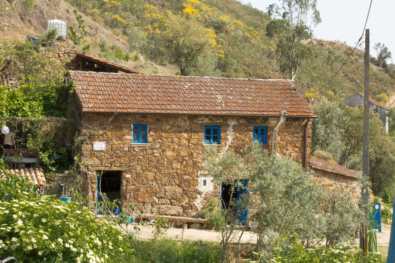 frontview quinta da fonte portugal